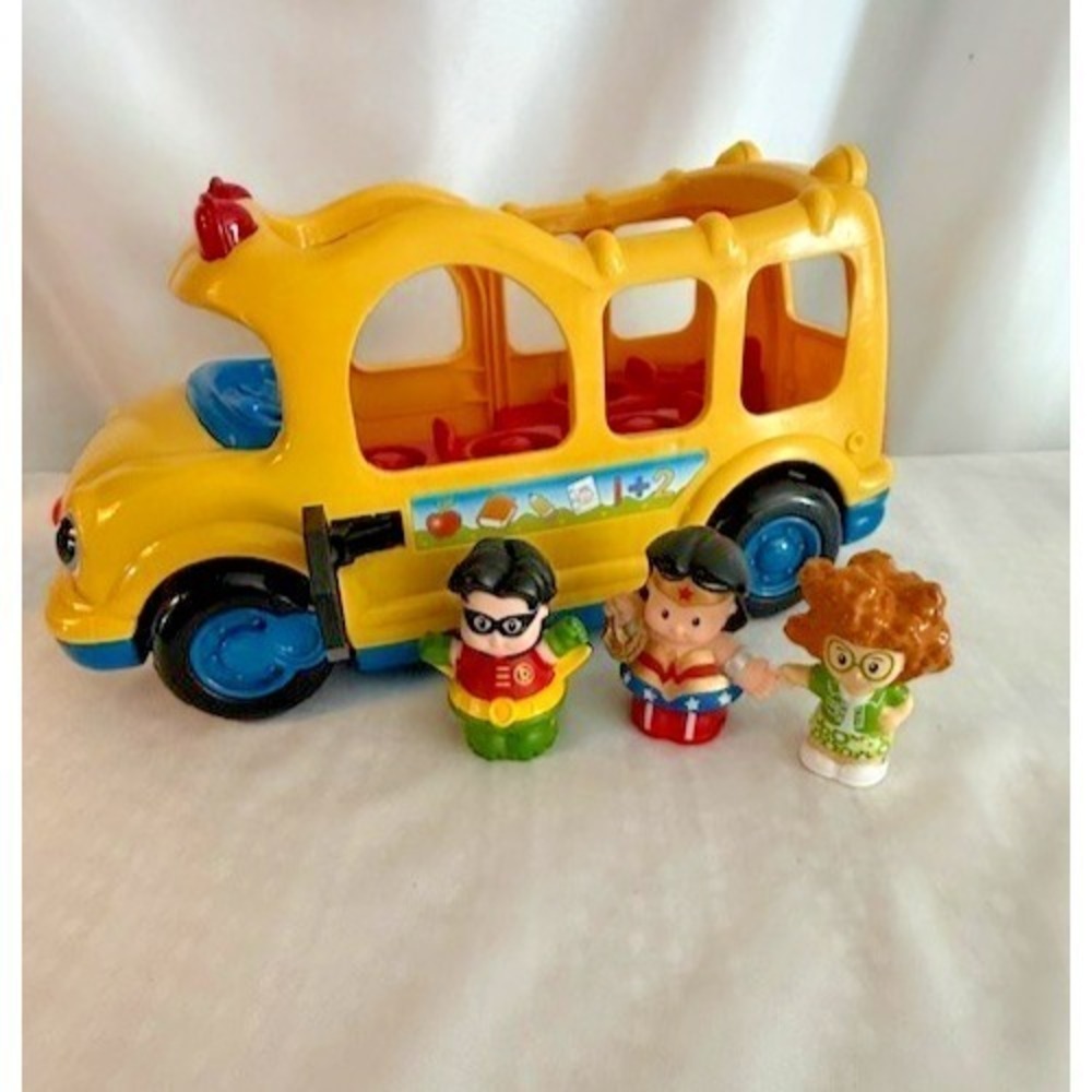 Fisher-Price Little People School Bus DC Super Friends Robin Wonder Woman Lot‎